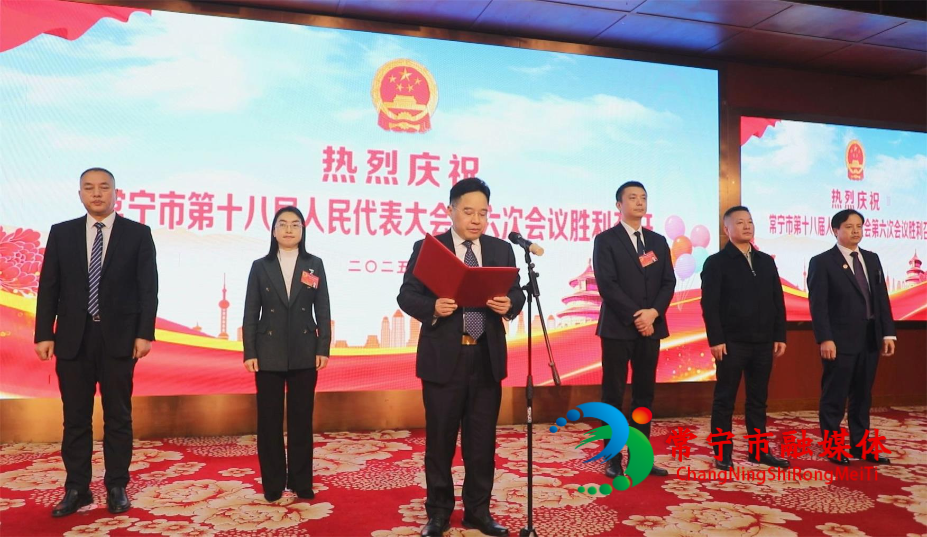 罗卫华看望1.jpg