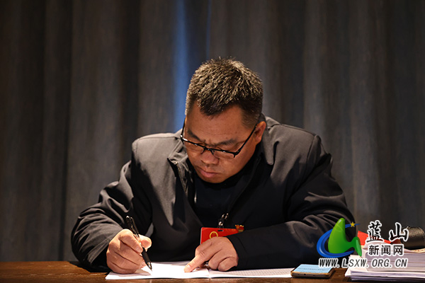 代表心声：怀揣民意献良策 履职尽责促发展   杨3.jpg
