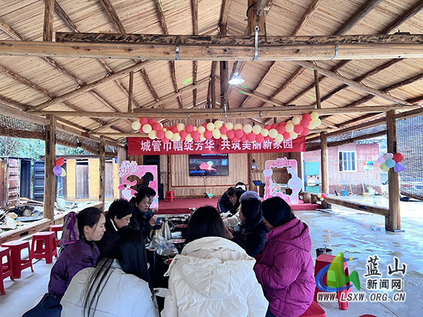 蓝山县城市管理和综合执法局开展庆祝“三八妇女节”系列活动.jpg