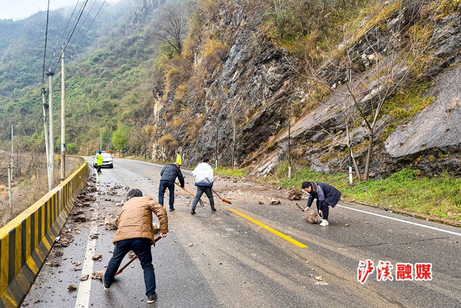 公路局清理落实.jpg