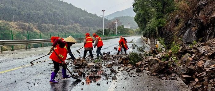 湖南发布汛情提醒！湖南交通运输部门织密备汛“安全网”