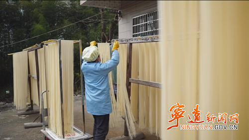 宁远：挂面飘香助农增收_副本500.jpg