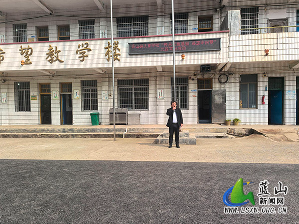 大麻学校开展“传承红色基因，共筑中国梦”思政宣讲活动.jpg