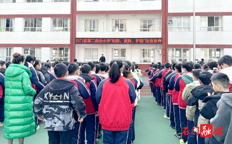 楚江街道老西门社区：爱路护路进校园“童”心协力保平安1.jpg
