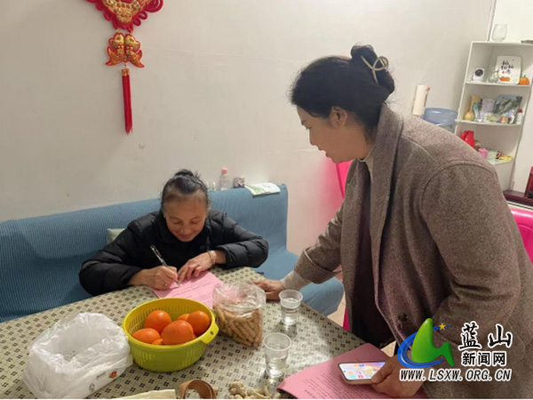 荆竹瑶族乡：“利剑护蕾”在行动，普法宣传护成长.jpg