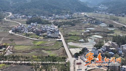 【九嶷山景区奋力冲刺AAAAA】宁远：提质旅游公路  赋能全域文旅腾飞2_副本500.jpg