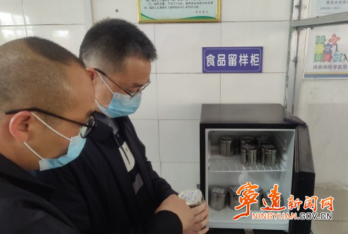 宁远：胡红灯在冷水镇调研履职事项清单及校园餐饮工作_副本500.jpg