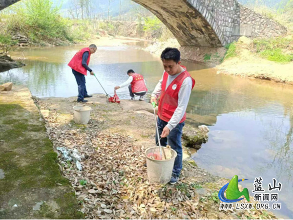 土市镇：河道清理齐行动 生态环境展新颜.jpg
