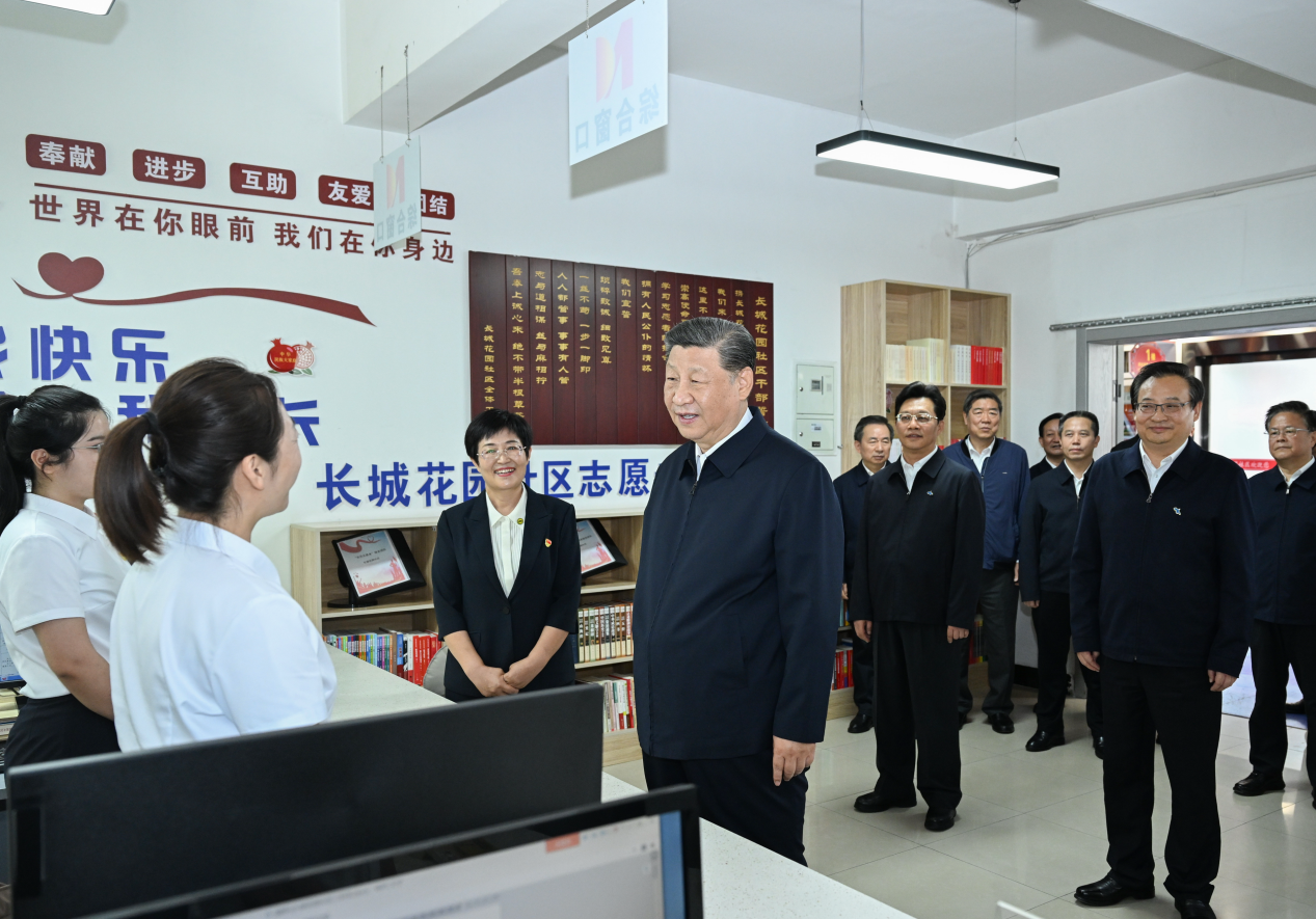 2024年6月19日，习近平总书记来到宁夏银川市金凤区长城花园社区考察。
