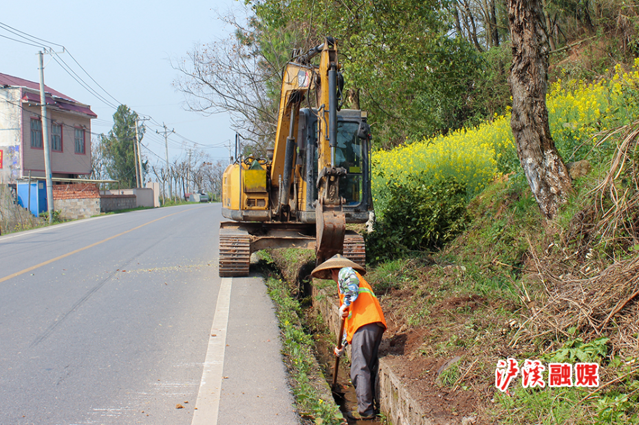 公路局整治路容路貌.jpg