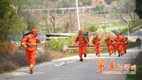 宁远：多措并举 筑牢森林防火“安全网”4_副本500.jpg