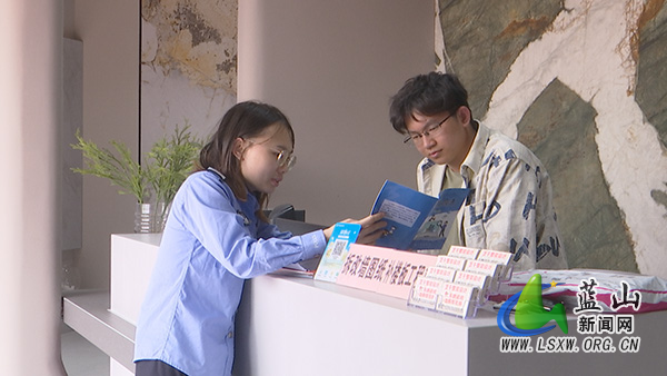 县司法局：普法宣传进企业 法治护航助发展.jpg