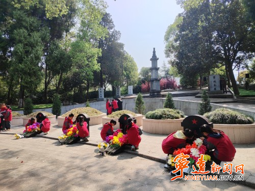 宁远：清明祭英烈  弘扬烈士精神2_副本500.jpg