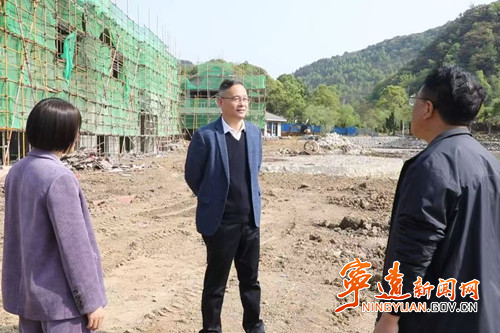 毛政调研九嶷山创建国家5A级旅游景区工作_副本500.jpg