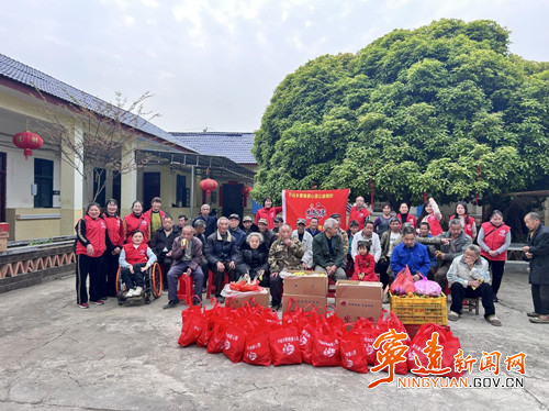 宁远县乡聚缘爱心团队开展敬老院志愿服务活动2_副本500.jpg