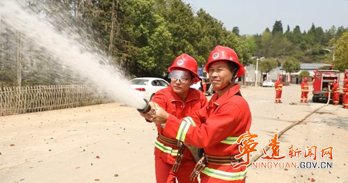 宁远：加强防火实操培训 筑牢森林“防火墙”2_副本500.jpg