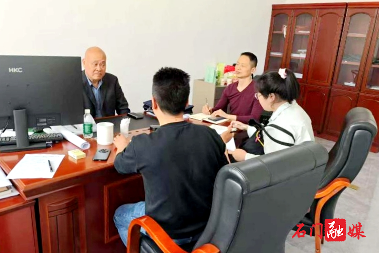 石门县:组织开展企业研发和创新调查年报数据质量核查1.jpg 石门县:组织开展企业研发和创新调查年报数据质量核查1.jpg