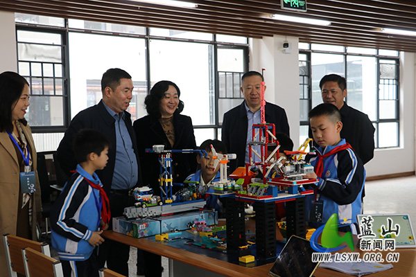 2025年永州市中小学生信息素养提升实践活动在我县举办.jpg
