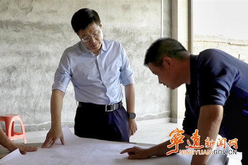 胡勇刚调研稻田公园建设工作_副本500.jpg