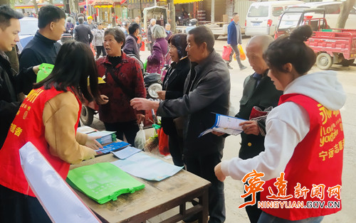 宁远鲤溪镇：禁毒宣传“赶大集” 热闹“出摊”干货满满_副本500.jpg