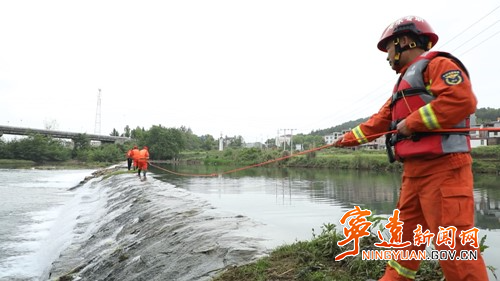 宁远冷水镇：开展智慧防汛综合应急演练 科技赋能筑牢安全防线3_副本500.jpg
