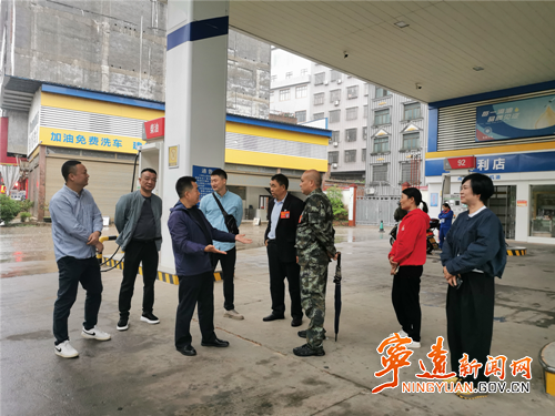 寧遠(yuǎn)：駐寧省市人大代表視察道路交通安全_副本500.png