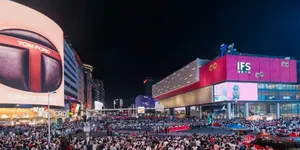 “五一”假期首日长沙人气鼎沸