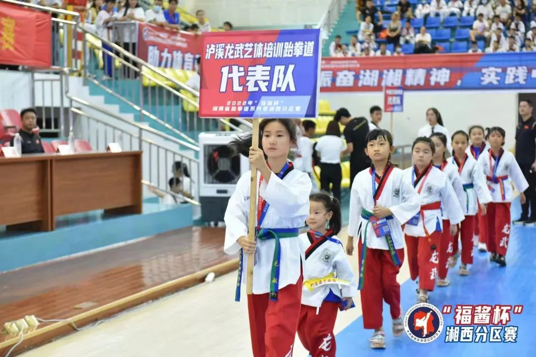 3a3009da82f186415ec704a914a8609.jpg