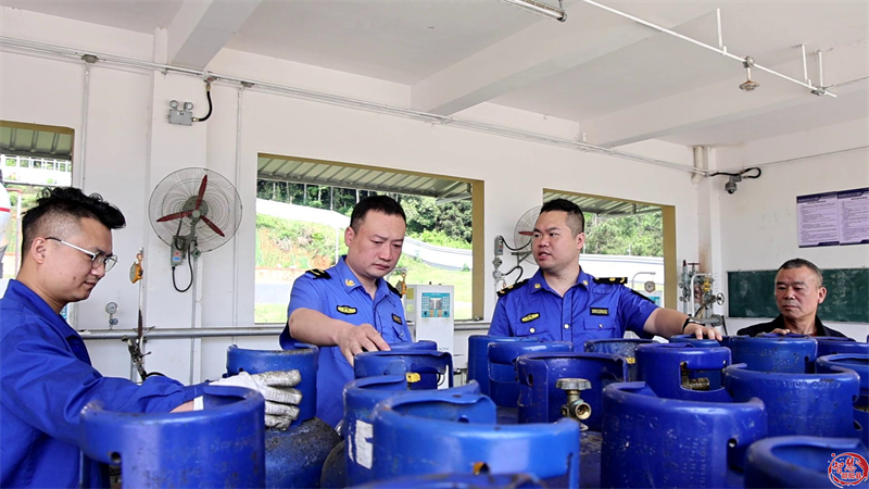 邵阳县：拧紧燃气"安全阀" 守牢城市生命线(图1)