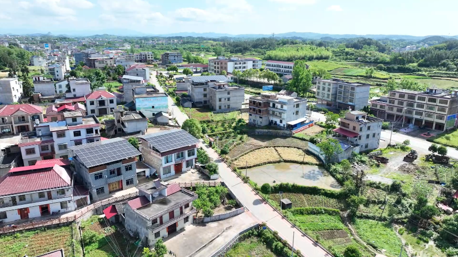 湖南洞口县盘活“方寸闲地”扮靓“美丽庭院”