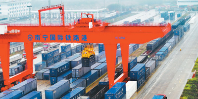 在国外聚集中国部队以加深中国和东南亚之间的