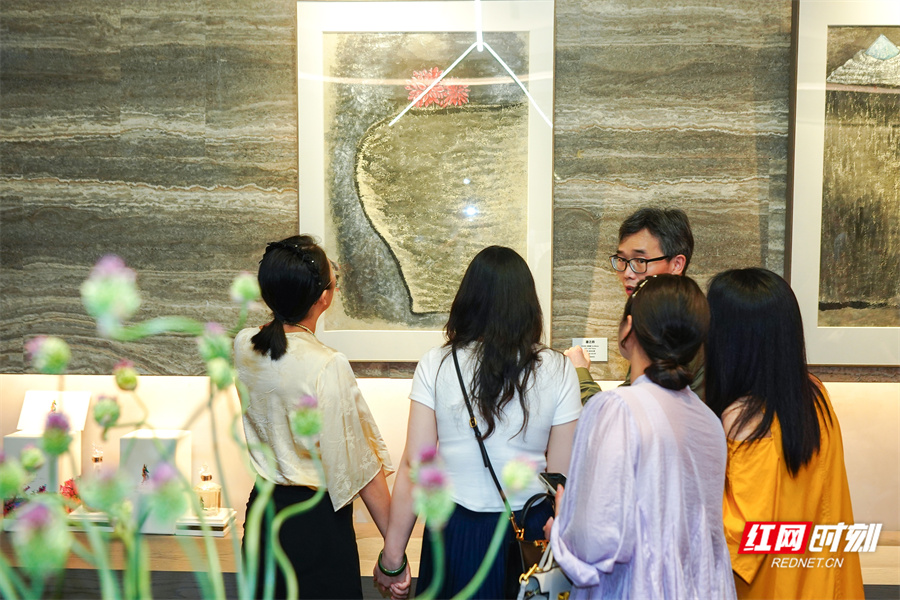 “器·觉知”何唯娜艺术展开展