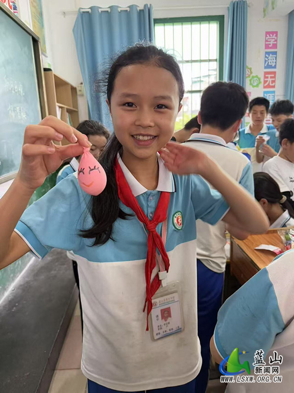英才实验学校心理健康月活动手作寻快乐.jpg
