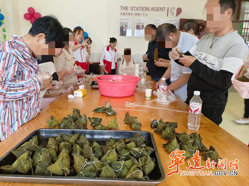 宁远：粽香传情 康复暖心_副本_副本500.jpg