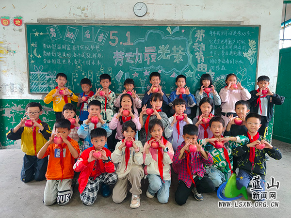 毛俊学校：膳食营养均衡，助力健康成长.jpg