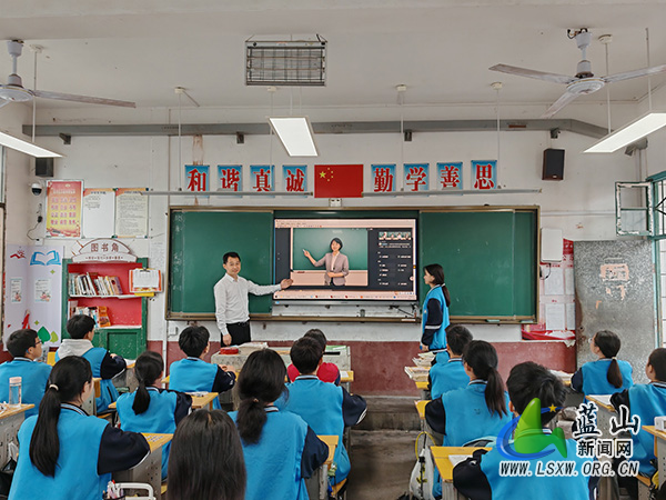 塔峰中学：心育之光，AI绘梦.jpg