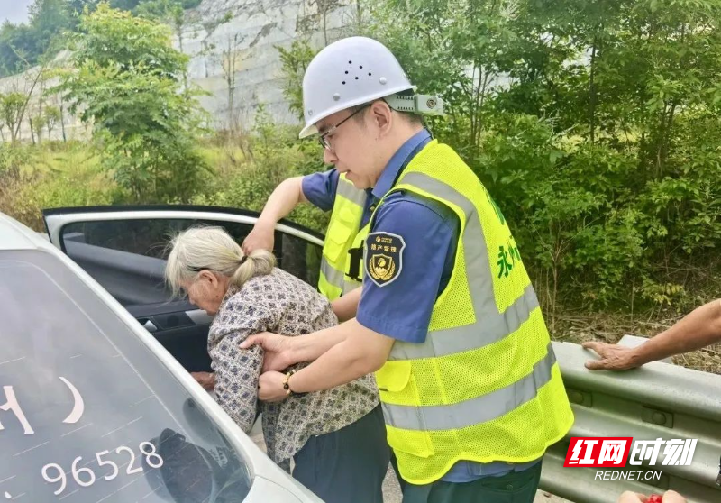 高温下的生死时速1.jpg