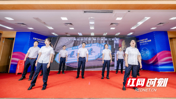 DA105471-网媒尺寸.jpeg