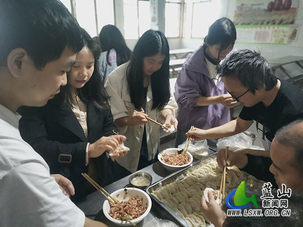 田心学校教师共庆端午佳节.jpg