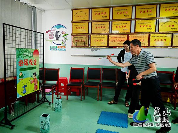 总市学校开展“多彩‘非遗’ 粽享端午”主题活动.jpg