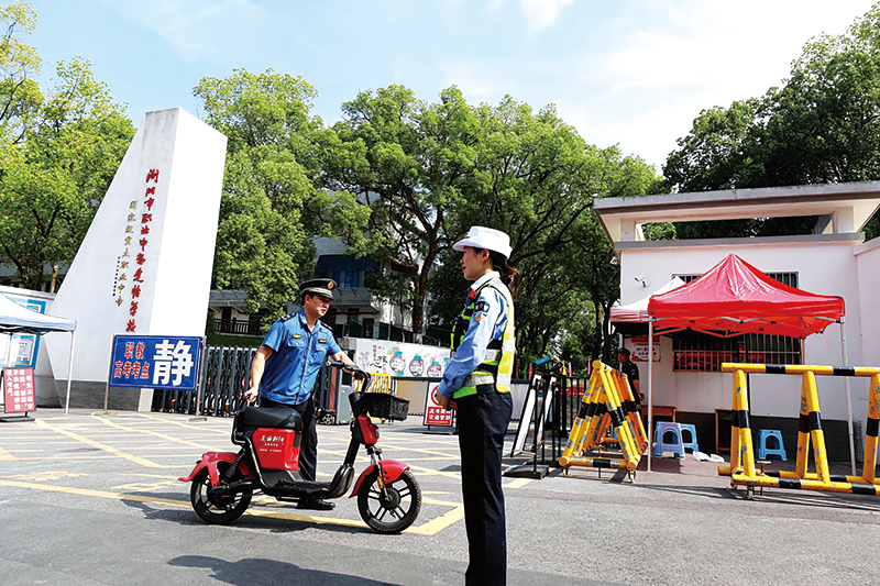 24小时备勤，织密暖心护考网