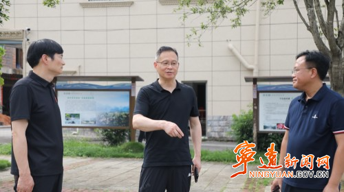 毛政调研九嶷山景区创建国家5A级旅游景区和项目建设工作_副本500.jpg