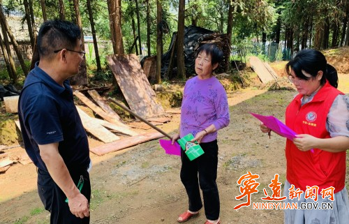 宁远鲤溪镇：文明殡葬新风劲吹_副本500.jpg