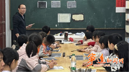 宁远湾井镇：书林翰墨传情谊2_副本500.jpg