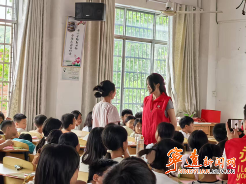 宁远校园里的红色课堂_副本500.png