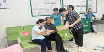 水东镇：开展防范非法金融宣传活动 守护群众“钱袋子”