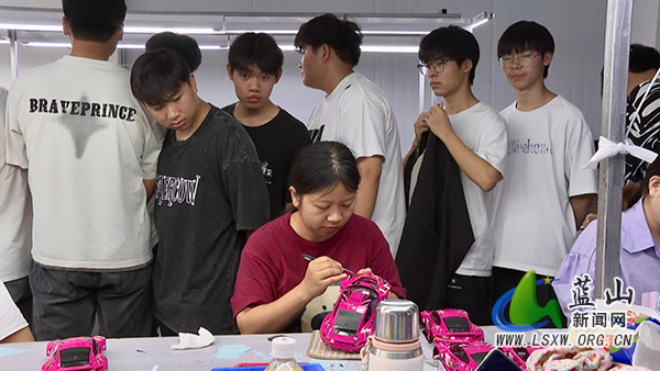 我县精准施策促就业 实现企业和学生“双向奔赴”2.jpg