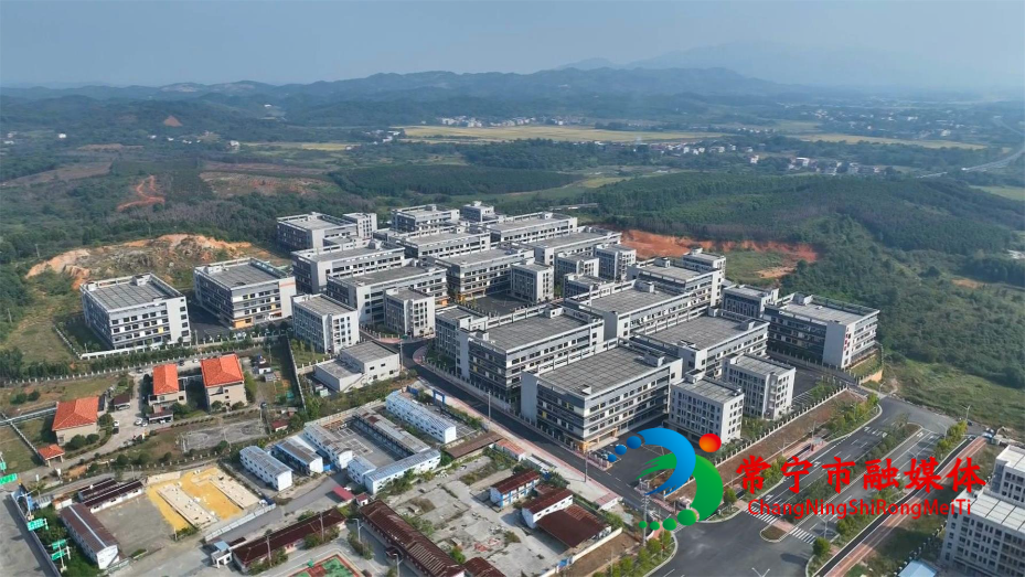 郝飞虎44.jpg