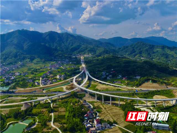 慈利西互通匝道桥.jpg