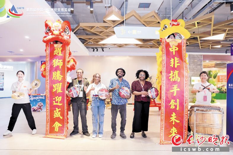 常设展馆不仅是贸易平台，更是文化客厅。